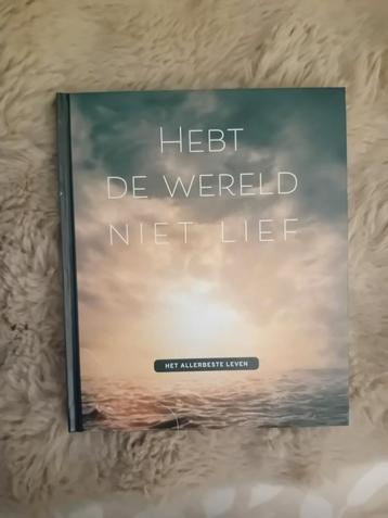 Hebt de wereld niet lief  beschikbaar voor biedingen