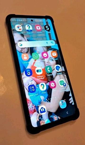 Samsung S20 FE 128 GB zwart+hoesje, goede staat/kras vrij! beschikbaar voor biedingen