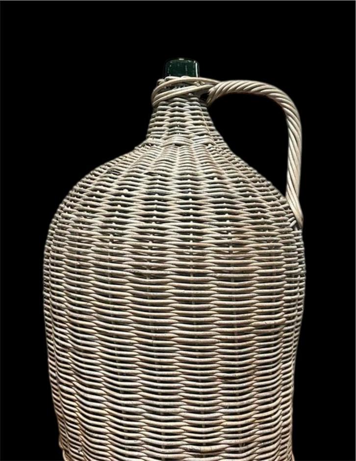 Antieke Gistfles in Mand - 57cm, Huis en Inrichting, Woonaccessoires | Vazen, Gebruikt, Overige kleuren, 50 tot 75 cm, Glas, Ophalen