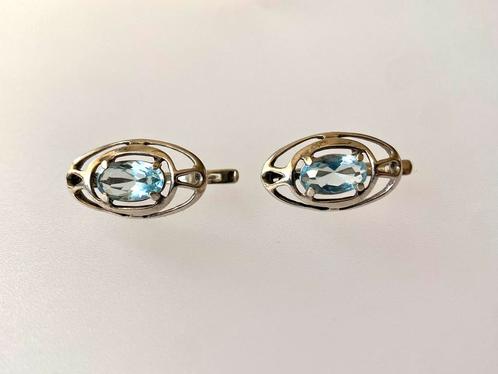 Vintage oorbellen zilver blauwe steen, Sieraden, Tassen en Uiterlijk, Kettingen, Zo goed als nieuw, Zilver, Blauw, Met edelsteen