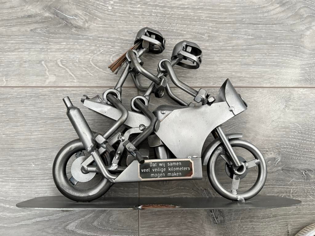 Metalen Moermannetje motorbeeldje  met Inscriptie, Verzamelen, Ophalen of Verzenden, Zo goed als nieuw, Overige typen