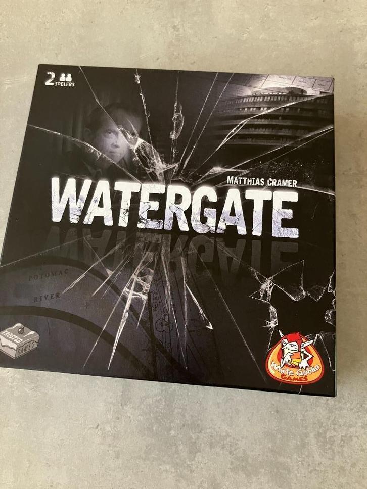 Watergate, Hobby en Vrije tijd, Gezelschapsspellen | Bordspellen, Zo goed als nieuw, Een of twee spelers, Ophalen of Verzenden
