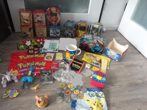 LEUKE  VERZAMELING  POKEMON  SPULLEN,   BLIKKEN ,POPPETJES, Hobby en Vrije tijd, Verzamelkaartspellen | Pokémon, Zo goed als nieuw