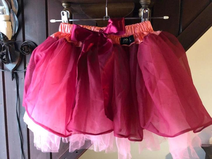 Fairy tutu, tule rokje roze / rood Dolly by Le Petit Tom, Kinderen en Baby's, Kinderkleding | Maat 128, Zo goed als nieuw, Jurk of Rok