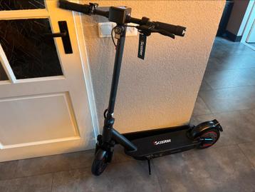NIEUW Elektrische step escooter e-scooter 750 Watt NIEUW  beschikbaar voor biedingen