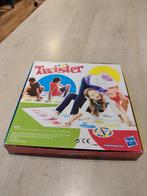 Twister, Hobby en Vrije tijd, Gezelschapsspellen | Bordspellen, Ophalen of Verzenden, Zo goed als nieuw, Hasbro, Nvt