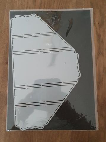 Dutch Doobadoo A4 Kaart Stencil - Stand Up - Nieuw beschikbaar voor biedingen