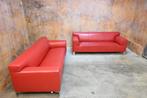 ZGANieuw 2 rode leren Leolux Pode Edith designbanken, Huis en Inrichting, Banken | Bankstellen, Leolux, Leolux, Design, Tweepersoons