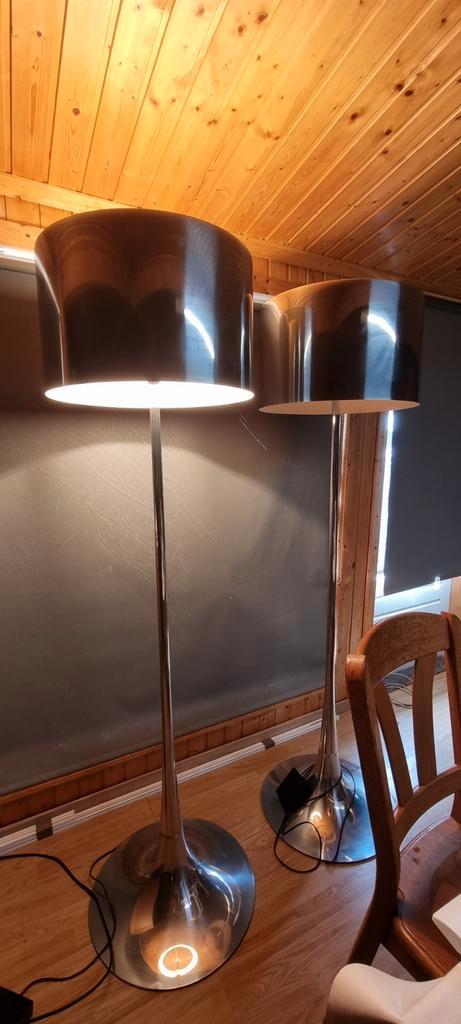 Italiaanse Flos Spun rvs design vloerlamp op voet, Huis en Inrichting, Lampen | Vloerlampen, Gebruikt, 150 tot 200 cm, Ophalen
