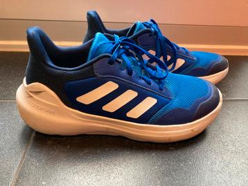 Binnen sportschoenen beschikbaar voor biedingen