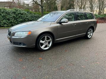 Volvo V70 3.2 Summum 238PK Four-C Youngtimer ABL PDC Xenon beschikbaar voor biedingen