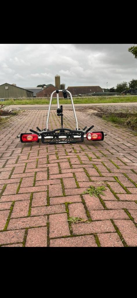 Uebler fietsendrager voor E bikes, 60kg, lichtgewicht, Auto diversen, Fietsendragers, Zo goed als nieuw, Trekhaakdrager, Ophalen