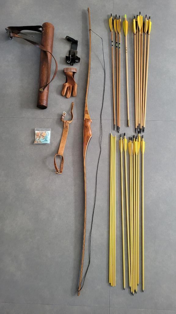 Samick hunter longbow rechtshandig, Sport en Fitness, Handboogschieten, Gebruikt, Longbow, Ophalen