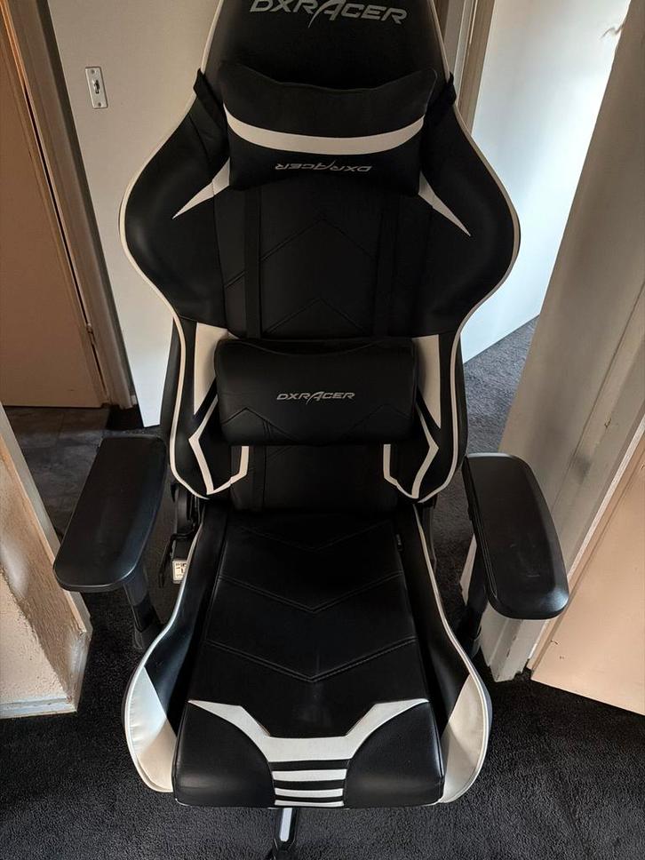 DXracer Gamestoel - Weinig Gebruikt!, Huis en Inrichting, Bureaustoelen, Zo goed als nieuw, Bureaustoel, Zwart, Ergonomisch, Ophalen of Verzenden