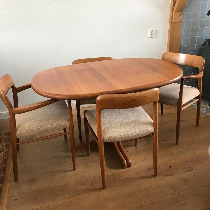 Johs. Kristofferson & Son Denmark compacte ovale tafel, Antiek en Kunst, Antiek | Meubels | Tafels, Ophalen
