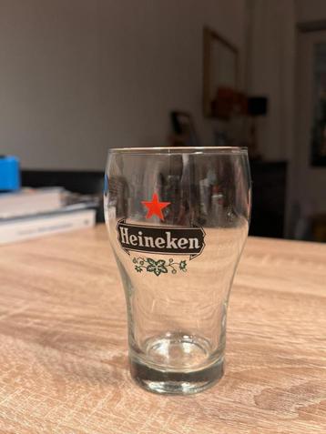 Heineken bierglas ( oud logo ) beschikbaar voor biedingen