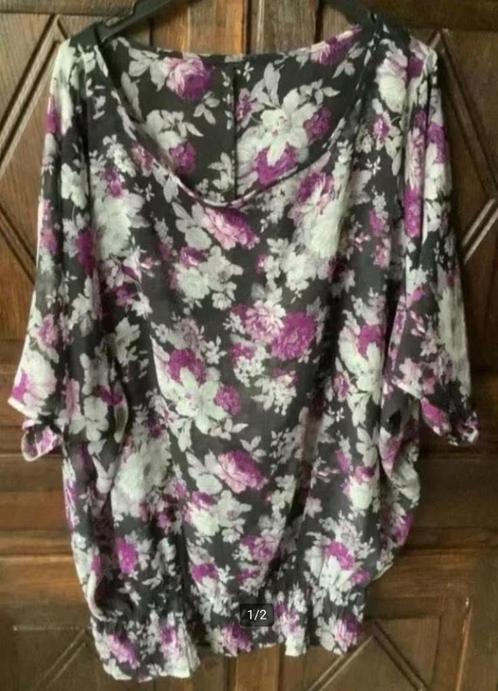 Grijs-paarse top, tuniek, blouse, bloes bloemen; OKAY V, Kleding | Dames, Blouses en Tunieken, Zo goed als nieuw, Grijs, Ophalen of Verzenden