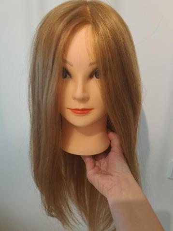 Kapperspop met blond haar kappershoofd oefenpop nieuw 60 %  beschikbaar voor biedingen