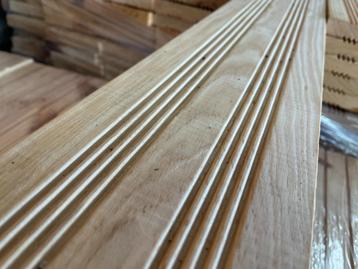 Grenen lambrisering met profiel, planken 25x137mm, 2m45 lang beschikbaar voor biedingen