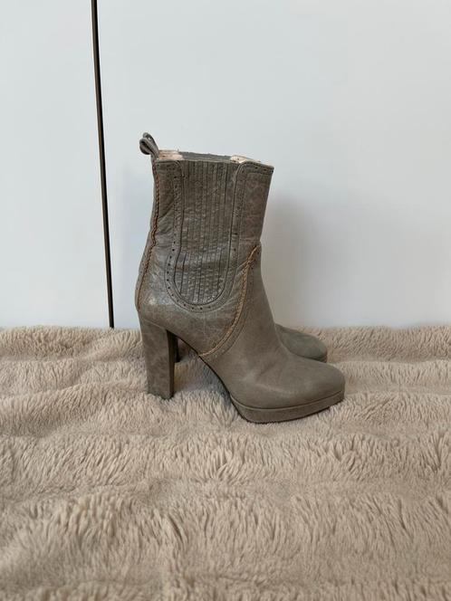 Patrizia Pepe laarzen – hoge hak, stijlvol en uniek, Kleding | Dames, Schoenen, Zo goed als nieuw, Hoge laarzen, Groen, Ophalen of Verzenden
