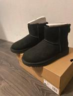 Nieuwe UGG Enkellaarsjes Maat 6 - Zwart, Verzenden, Nieuw, Zwart