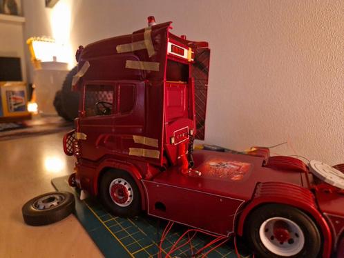 Italeri scania costum build. Incl verlichting etc. 1/24, Hobby en Vrije tijd, Modelbouw | Auto's en Voertuigen, Nieuw, Truck, Groter dan 1:32