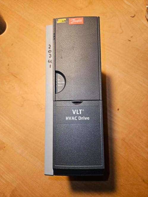 Defecte Danfoss VLT HVAC Drive Frequentieregelaar FC-102P4, Hobby en Vrije tijd, Elektronica-componenten, Ophalen of Verzenden