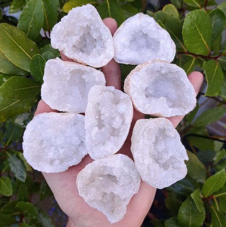 Bergkristal geodes edelstenen verzameling edelsteen mineraal, Verzamelen, Mineralen en Fossielen, Ophalen of Verzenden