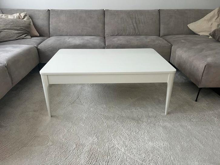 Witte Istikbal Salontafel, Huis en Inrichting, Tafels | Salontafels, Zo goed als nieuw, Minder dan 50 cm, 50 tot 100 cm, 100 tot 150 cm