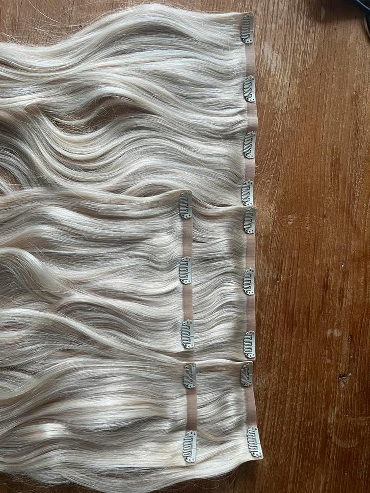 seamless clip in extensions echt haar 55 cm 150 gram, Sieraden, Tassen en Uiterlijk, Uiterlijk | Haarverzorging, Nieuw, Pruik of Haarverlenging