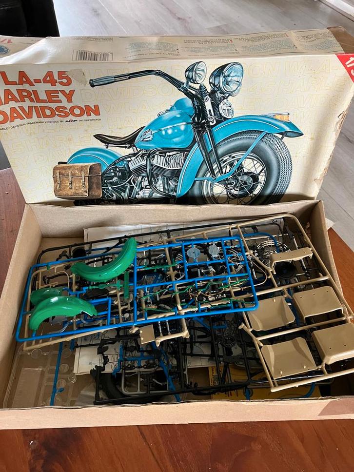 Harley Davidson Modelbouwdoos 1/8, Hobby en Vrije tijd, Modelbouw | Auto's en Voertuigen, Gebruikt, Auto, Groter dan 1:32, Overige merken