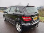 Mercedes-Benz B-klasse 200 Airco/Cruise/Stoelverwarming, Auto's, Mercedes-Benz, 136 pk, 4 cilinders, 1290 kg, Zwart