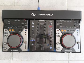 2 x Pioneer Cdj 400 + Djm 400 LIMITED EDITION + Flightcase beschikbaar voor biedingen
