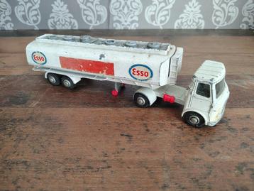 AEC Lorry Tankwagen/ Esso (Dinky-Toys) beschikbaar voor biedingen