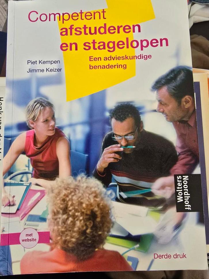 Competent afstuderen en stagelopen - Piet Kempen, Boeken, Studieboeken en Cursussen, Gelezen, HBO, Ophalen of Verzenden