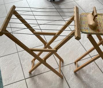 kinderstrijkplank, strijkijzer en droogrek. Alles hout beschikbaar voor biedingen