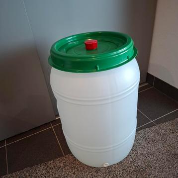 Vergistingsvat incl.kraan en waterslot 60 liter NIEUW  beschikbaar voor biedingen