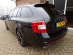 Skoda Octavia Combi 2.0 TSI RS, Auto's, Skoda, 730 kg, 4 cilinders, 1984 cc, Leder en Stof
