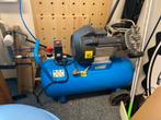 Gebruikte compressor, Doe-het-zelf en Verbouw, Compressors, Gebruikt, 6 tot 10 bar, Ophalen of Verzenden, 25 tot 100 liter