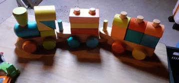 Houten Trein met Blokken - Goede Staat! beschikbaar voor biedingen