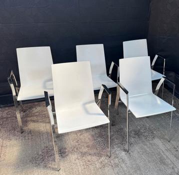 13 Moderne Design Stoelen beschikbaar voor biedingen