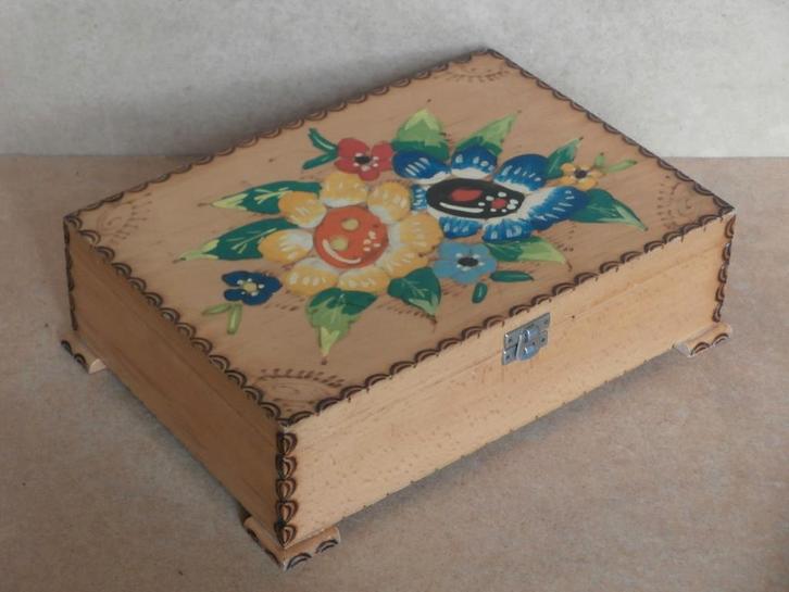 Handgeschilderde naaikistje naaidoosje kistje hout naaikist, Antiek en Kunst, Curiosa en Brocante, Ophalen of Verzenden