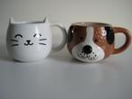 2 mokken bekers kat en hond bloempot 300 ml ZGAN, Ophalen of Verzenden, Zo goed als nieuw, Overige stijlen, Kop(pen) en/of Schotel(s)