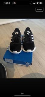 Adidas, Ophalen of Verzenden, Zo goed als nieuw, Schoentjes