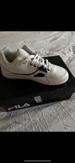 Zgan witte phila sneakers 38.5, Ophalen of Verzenden, Zo goed als nieuw, Wit, Sneakers of Gympen