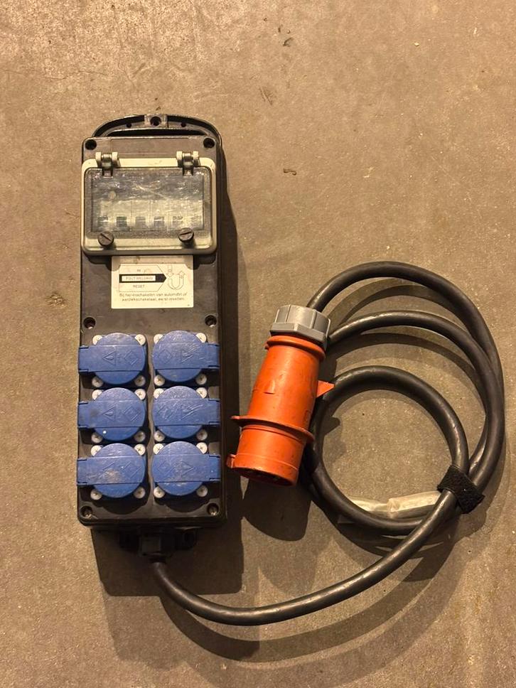 Hateha krachtstroom slof 32A naar 6 x 16A, Doe-het-zelf en Verbouw, Elektra en Kabels, Gebruikt, Overige typen, Ophalen of Verzenden