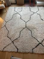 Groot wit tapijt met zwart patroon, Ophalen, Gebruikt, Wit, 200 cm of meer