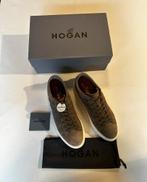 Suede sneakers van HOGAN. Grijs. Maat 9,5  (44). Nieuw, Overige kleuren, Hogan, Nieuw, Ophalen of Verzenden
