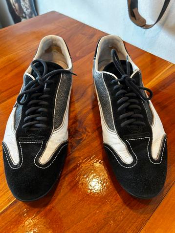 Santoni 43 sneaker beschikbaar voor biedingen