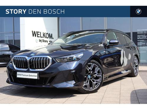 BMW 5 Serie Touring 530e M Sport Automaat / Trekhaak / Achte, Auto's, BMW, Bedrijf, Te koop, 5-Serie, Achteruitrijcamera, Alarm